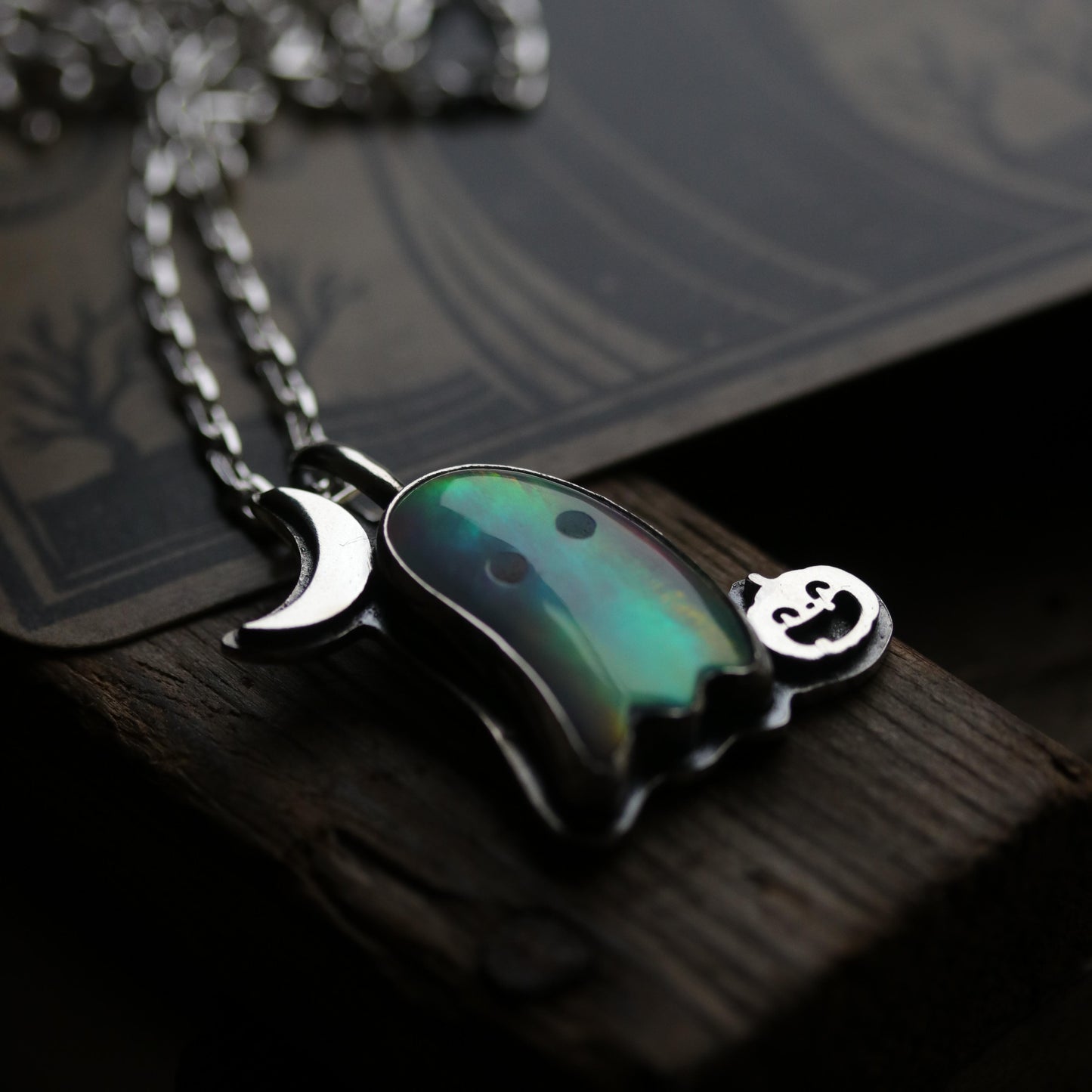 Aurora - Ghost pendant