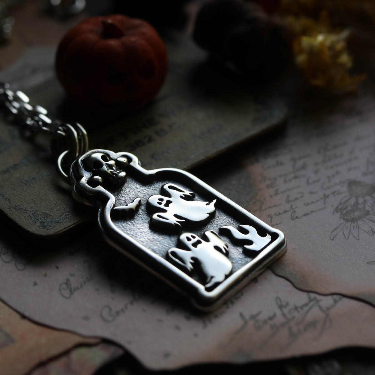 Boo's Potion - pendant