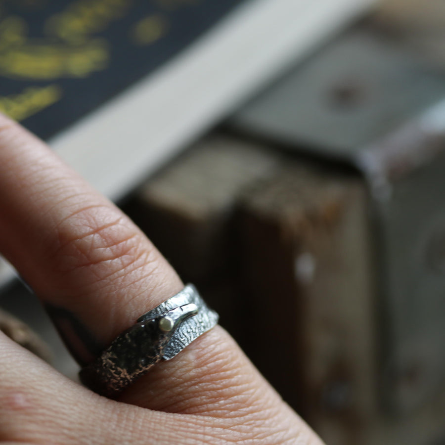 Raw - ring size UK J, US 5