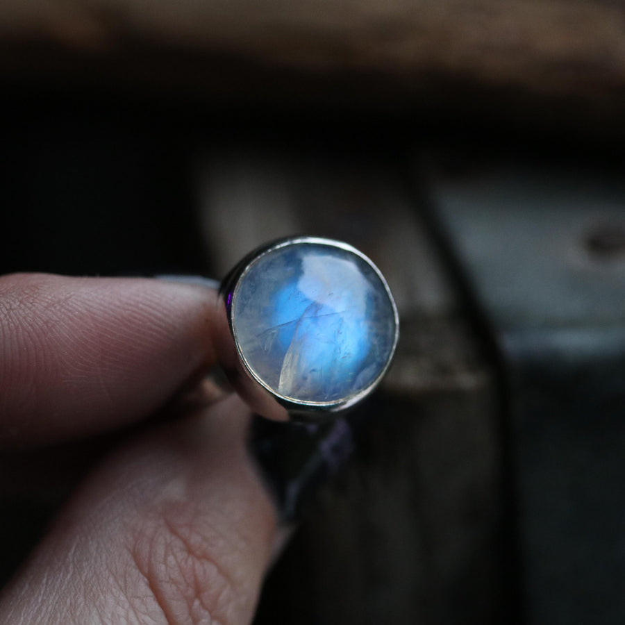 Full Moon’ Moonstone Ring - various sizes