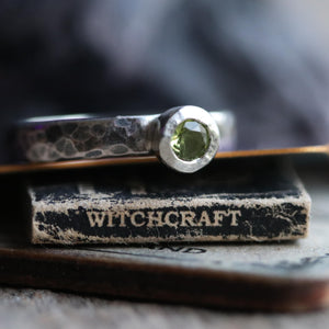 Peridot Earthstone ring - size UK L // US 6