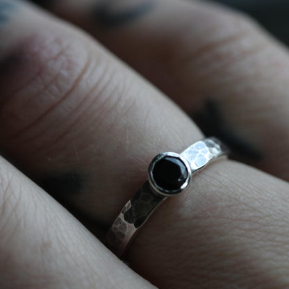Black Spinel Earthstone ring - size UK O / US 7.5