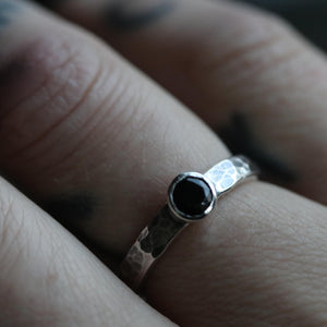 Black Spinel Earthstone ring - size UK O // US 7.5