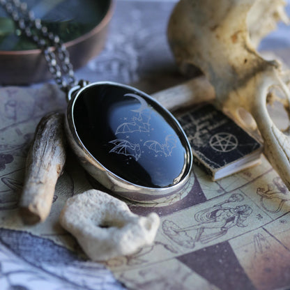 Night Queen - Onyx pendant