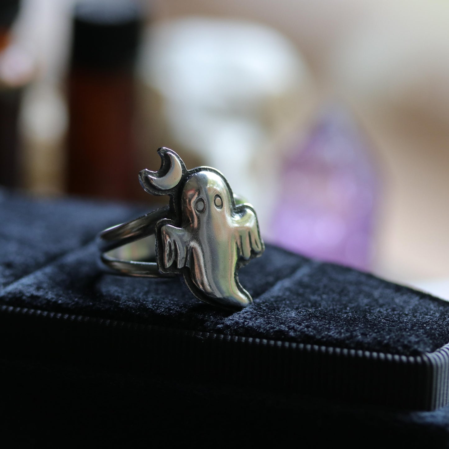 Ghost ring size UK T / US 10