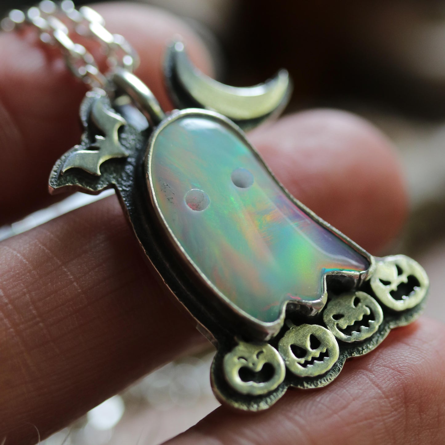 Aurora - Ghost pendant