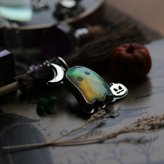 Aurora - Ghost pendant