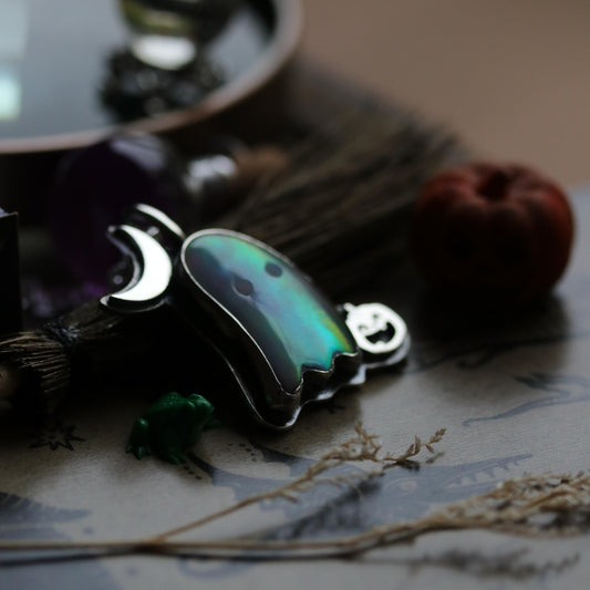 Aurora - Ghost pendant