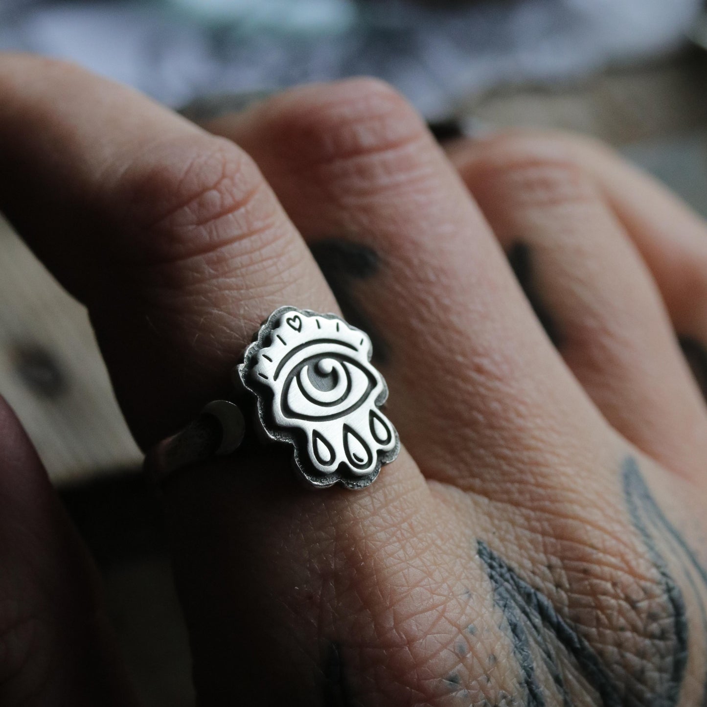 The crying eye ring