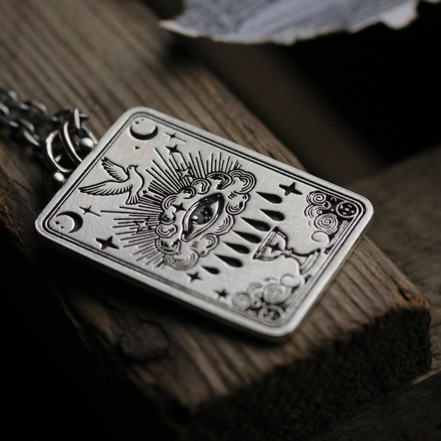 The grief card - pendant