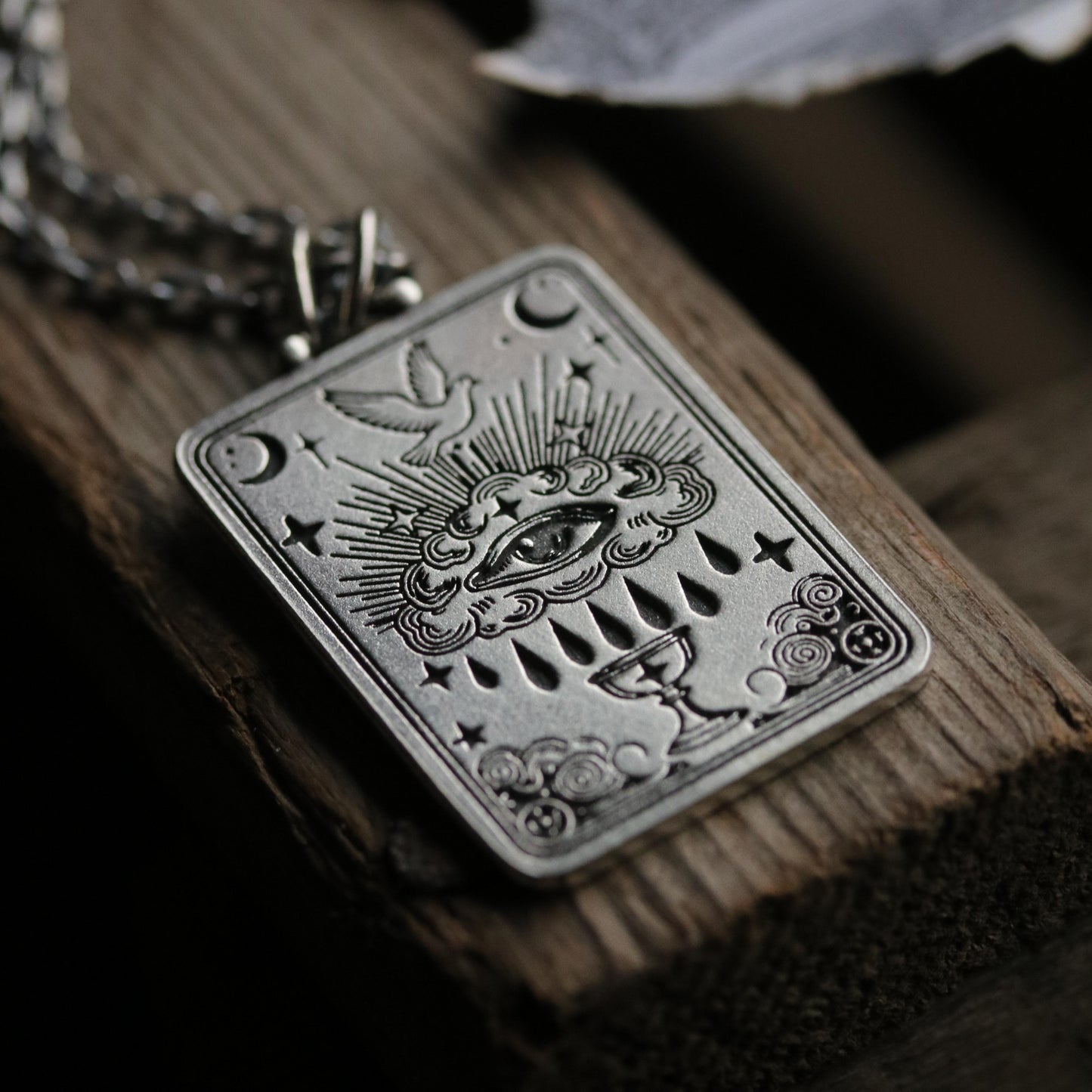 The grief card - pendant